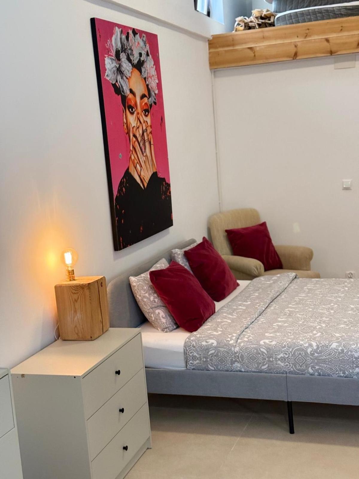 Soho Boho - With Sunny Rooftop Terrace And Fiber Optic Internet