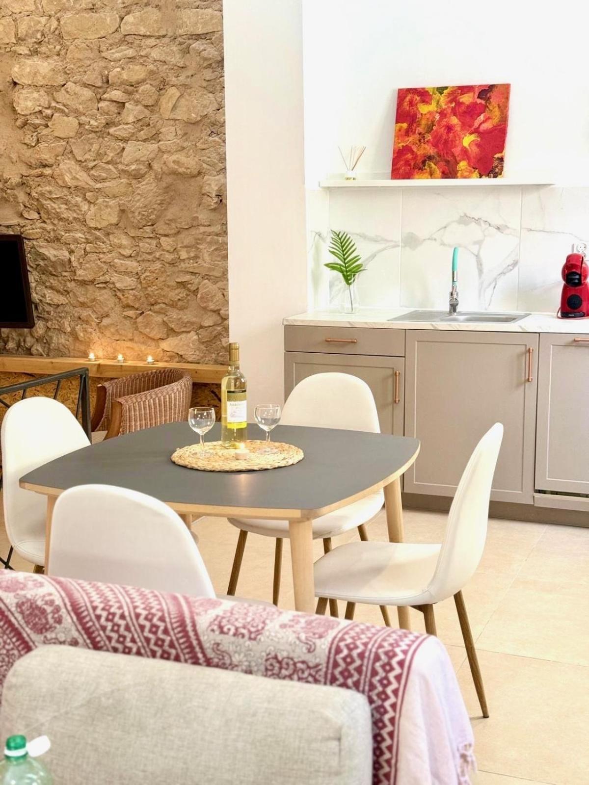 Soho Boho - With Sunny Rooftop Terrace And Fiber Optic Internet *