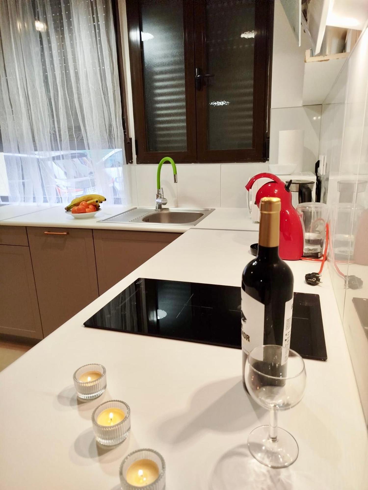 Hotel apartamentowy Soho Boho - With Sunny Rooftop Terrace And Fiber Optic Internet *