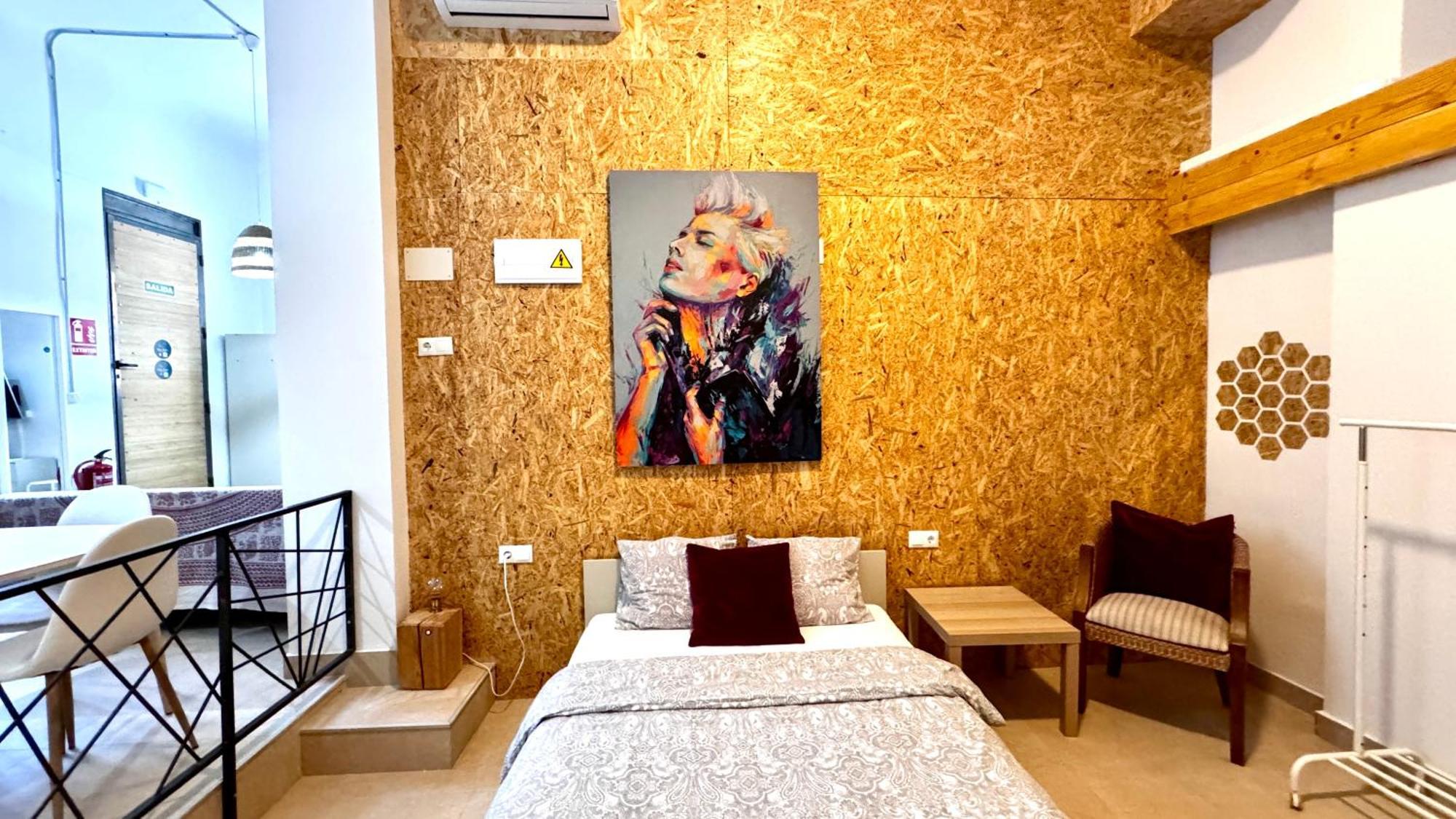 Soho Boho - With Sunny Rooftop Terrace And Fiber Optic Internet *